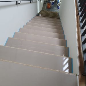 UF Bodenverlegung Treppe mit Belag 1