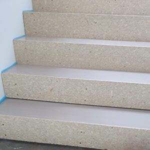 UF Bodenverlegung Treppe mit Belag 3